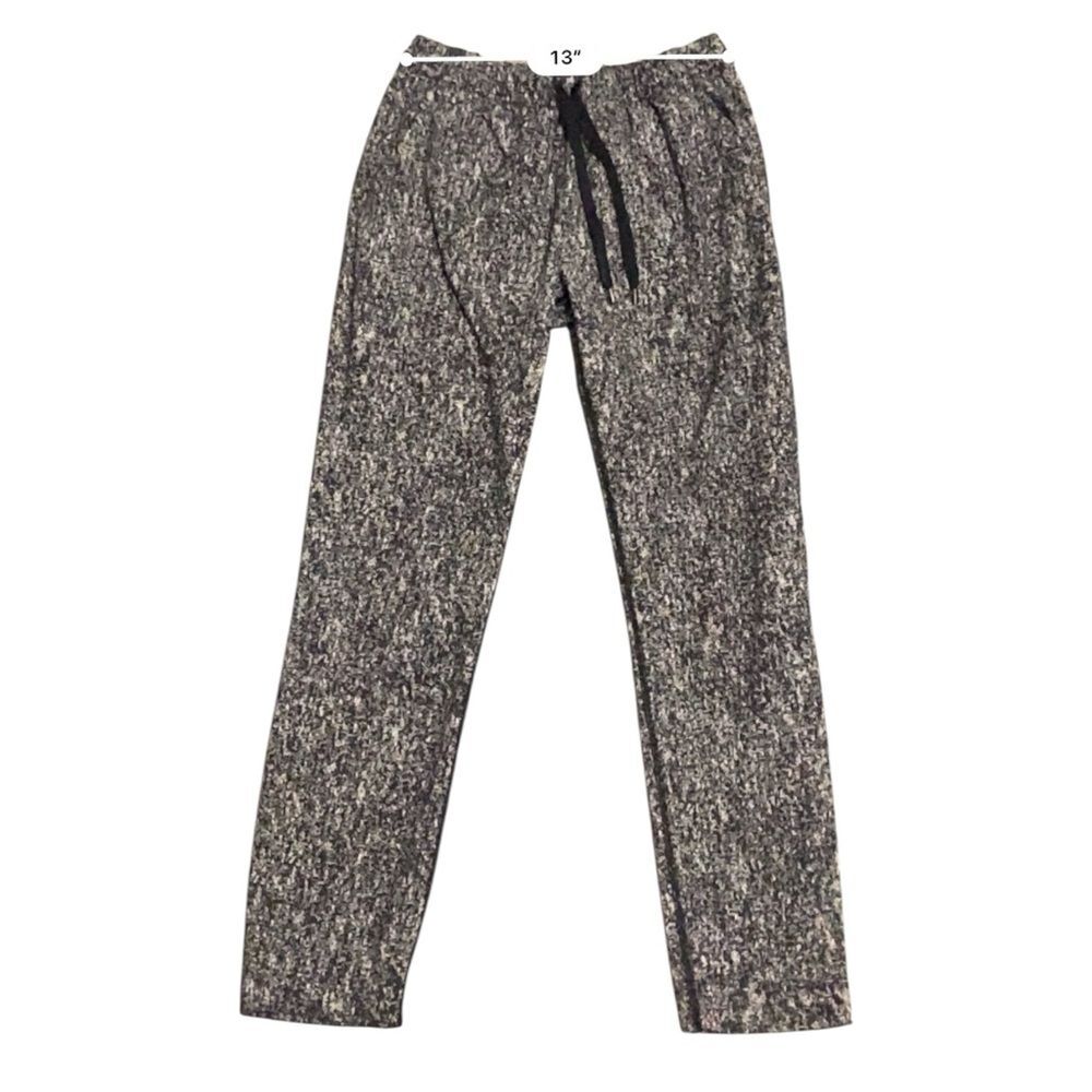 Lululemon Sz 4 Jet Pants Power Luxtreme Jacquard Black White